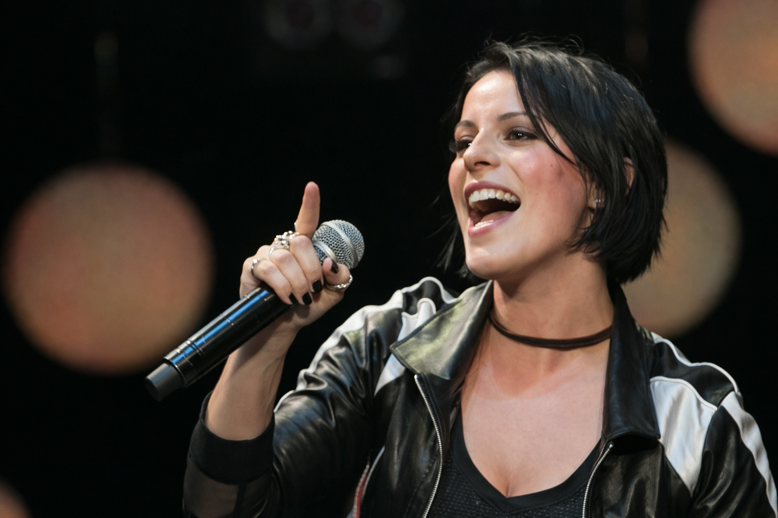 Stefanie Kloß Schlaganfall – Alles über die Gesundheit der Sängerin